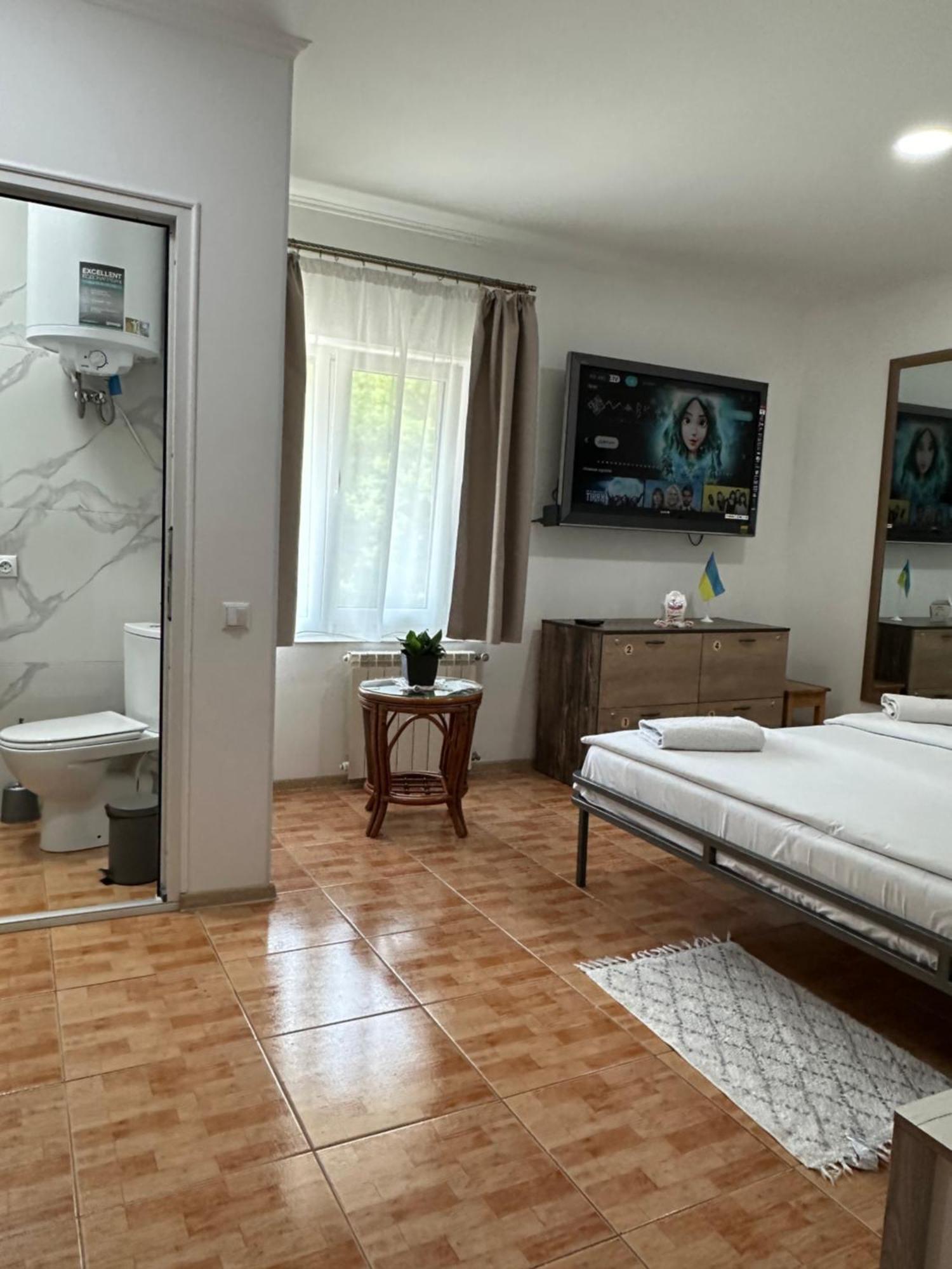 Гранд Хостел Chernivtsi Habitación foto
